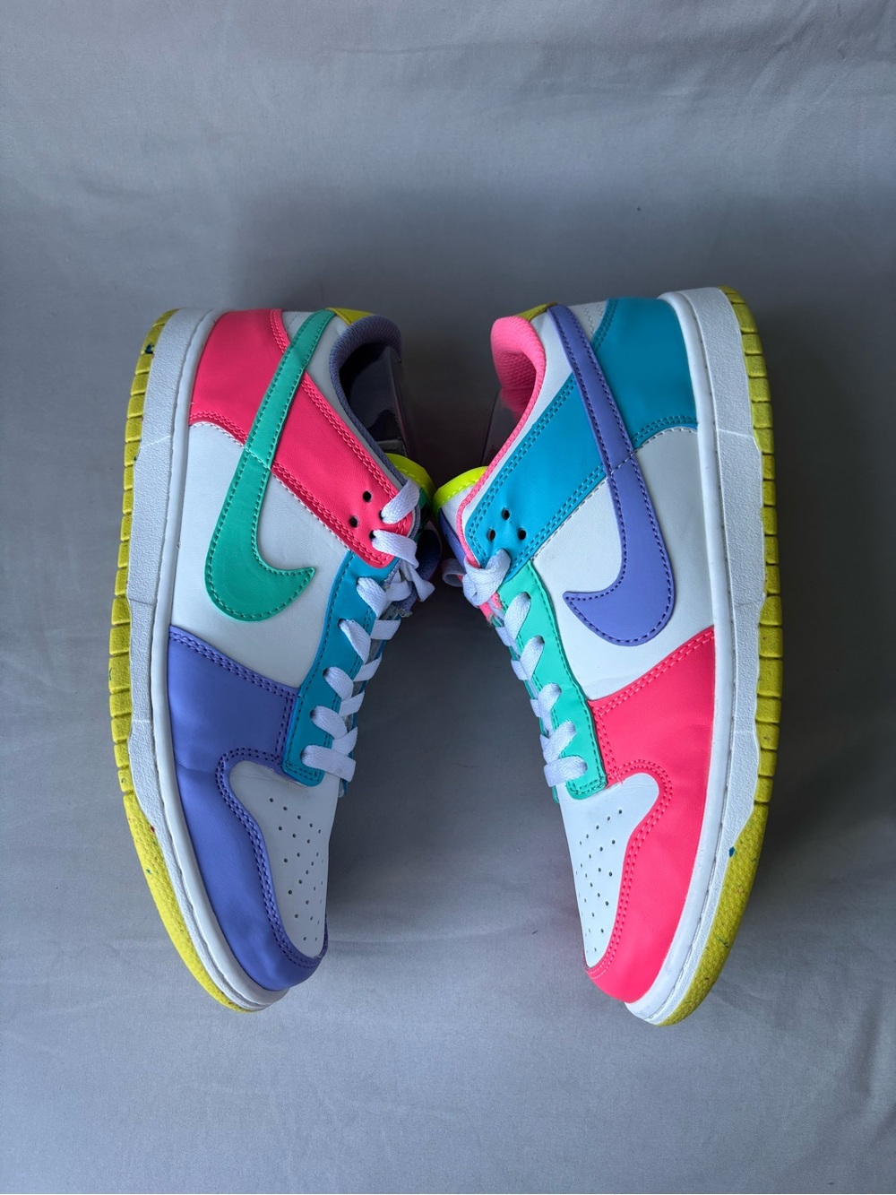 Nike Dunk Low SE Easter Candy DD1872-100 Women’s 9.5 Men’s 8 Sneakers